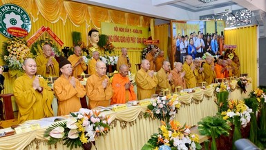 Chư tôn giáo phẩm Hội đồng Chứng minh và chủ tọa đoàn của hội nghị