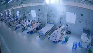 Còn 2.174 bệnh nhân nặng đang thở máy và 21 bệnh nhân can thiệp ECMO - Ảnh: Bảo Toàn