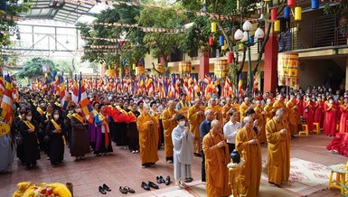 Lễ Phật đản tại chùa Bằng (Linh Tiên tự, Hà Nội)