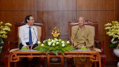 Đức Pháp chủ GHPGVN tiếp ông Nguyễn Văn Nên, Ủy viên Bộ Chính trị, Bí thư Thành ủy TP.HCM đến thăm và chúc mừng thành công của Đại hội đại biểu Phật giáo toàn quốc lần thứ IX - Ảnh: Bảo Toàn/BGN