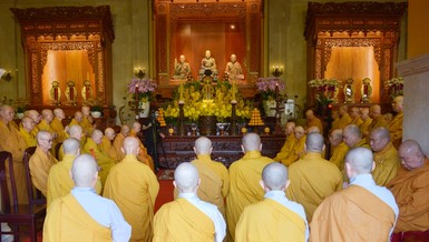 [Video] Trang nghiêm Lễ tưởng niệm Sơ Tổ Trúc Lâm Điều Ngự tại Việt Nam Quốc Tự