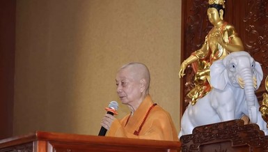 Hòa thượng Thích Trí Quảng thuyết giảng về hành nguyện của Bồ-tát Phổ Hiền