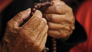 Niệm Phật đến cho đến bao giờ xem đó là sự nghiệp của đời mình thì chắc chắn hành giả sẽ vãng sinh Cực lạc - Ảnh: Shutterstock