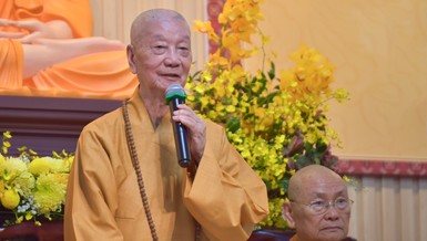 Đức Pháp chủ GHPGVN ban đạo từ tại Hội nghị Thường niên kỳ 4 - khóa IX của GHPGVN - Ảnh: Quảng Đạo/BGN