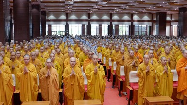 [Video] Khóa tu Một ngày an lạc phục hoạt hàng tháng ở Học viện Phật giáo VN tại TP.HCM