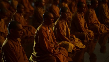 Thời công phu khuya của chư Tăng nội trú Học viện Phật giáo VN tại TP.HCM