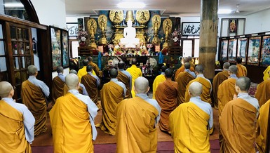 Tăng Ni nghiên cứu sinh VN tại Đại học Delhi (Ấn Độ) cử hành Lễ Bố-tát 