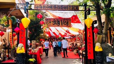 Không gian Tết Việt do Ban Văn hóa Phật giáo TP.HCM tổ chức trong những năm trước - Ảnh: Chí Giác Thông