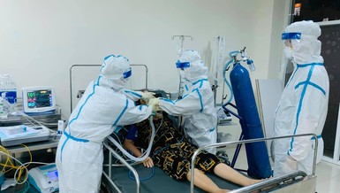 Thầm lặng giúp đỡ các bệnh nhân ở phòng cấp cứu vượt qua cơn nguy kịch