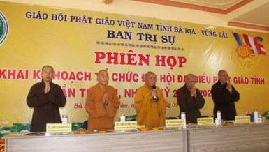 Chư tôn đức niệm Phật cầu gia hộ