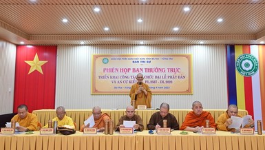 Hòa thượng Thích Huệ Trí chủ trì buổi họp Ban Thường trực Ban Trị sự Phật giáo tỉnh