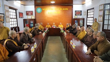 Đoàn Phân ban Phật tử Dân tộc T.Ư gặp gỡ chư tôn đức Ban Trị sự tỉnh Lâm Đồng 