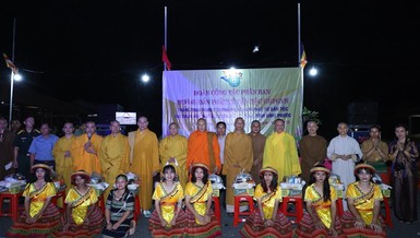 Đoàn Phân ban Hướng dẫn Phật tử Dân tộc T.Ư trao quà đến bà con Phật tử dân tộc xã Đắk Ơ