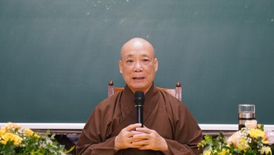 Hòa thượng Thích Bảo Nghiêm động viên, sách tấn Tăng Ni tại trường hạ chùa Bà Đá