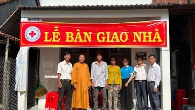 Căn nhà tình thương do Thượng tọa Thích Minh Lý tài trợ