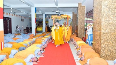 Cung thỉnh Giới sư tại Đại giới đàn Niệm Nghĩa (năm 2022) do Ban Trị sự GHPGVN tỉnh tổ chức