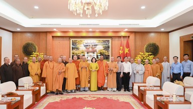 Chụp ảnh lưu niệm cùng lãnh đạo Tỉnh ủy tỉnh BR-VT nhân Tết cổ truyền