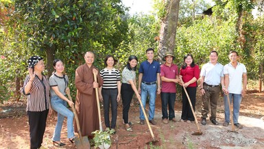 Thực hiện động thổ xây dựng phòng học Trường Mầm non Hoa Ban - xã Đắk Ngo