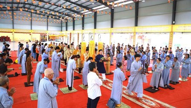 Cung nghinh chư tôn đức quang lâm đạo tràng chùa Pháp Minh