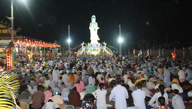 Trang nghiêm Lễ vía Đức Quán Thế Âm tại chùa Kim Quang 