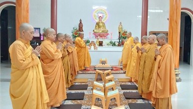 Chư Ni hệ phái Khất sĩ đã trang nghiêm tổ chức lễ tác pháp Tự tứ, tại trường hạ tịnh xá Ngọc Chiếu