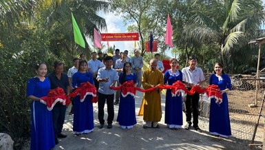 Cắt băng khánh thành cây cầu Mai Vân, tại H.Cù Lao Dung
