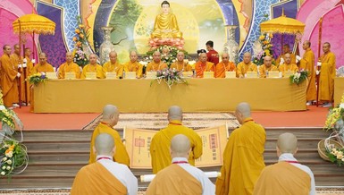 Đại diện Ban Tổ chức cung an chức sự Đại giới đàn Giác Phước