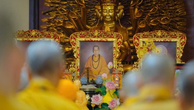 Di ảnh Đại lão Hòa thượng Thích Đức Nhuận - Đệ nhất Pháp chủ GHPGVN tại tổ đình Kim Liên