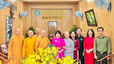 Lãnh đạo các cơ quan TP.Vũng Tàu thăm, chúc Tết chư tôn đức Ban Trị sự GHPGVN Thành phố