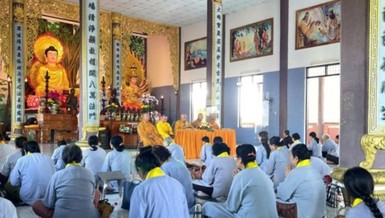 200 Phật tử tham gia khóa tu Trau dồi giới hạnh lần 3