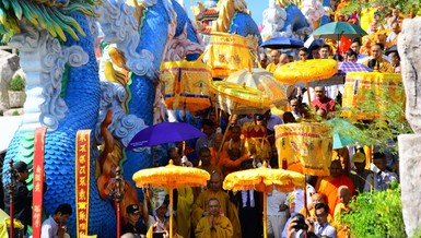 Lễ cung tiễn xá-lợi Đức Phật trở về Ấn Độ diễn ra tại chùa Quán Thế Âm, điểm cuối cùng trong hành trình cung rước 