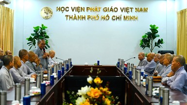 Chư Ni họp thống nhất nhân sự Phân ban Ni giới TP.HCM nhiệm kỳ 2022-2027 - Ảnh: Bản Thành