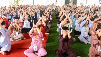 Hơn 400 thanh thiếu niên, Phật tử tham gia Khóa tu mùa hè tại chùa Long Quang