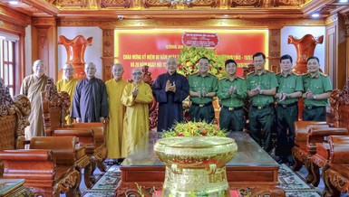 Chụp ảnh lưu niệm nhân Kỷ niệm 80 năm ngày thành lập Lực lượng Công an nhân dân VN