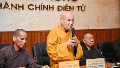 Trưởng lão Hòa thượng Thích Thiện Nhơn chủ trì buổi họp