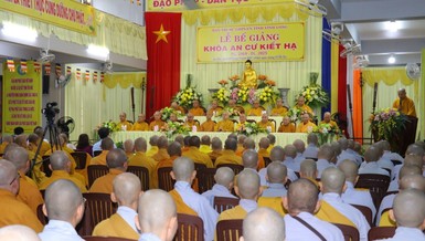 Quang cảnh Lễ bế giảng khóa An cư kiết hạ Phật lịch 2569