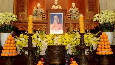 Di ảnh Hòa thượng Thích Tâm Châu tại Tổ đường Việt Nam Quốc Tự