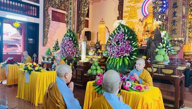 Chư Ni trường hạ chùa Quang Minh tác pháp Tự tứ sau ba tháng An cư kiết hạ