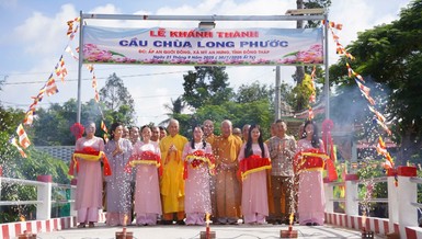  Chùa Long Phước, xã Mỹ An Hưng, tỉnh Đồng Tháp tổ chức khánh thành cầu dân sinh mang tên Cầu Chùa Long Phước