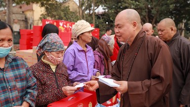 Đóng góp cứu trợ có thể gởi về Ban Từ thiện xã hội Trung ương GHPGVN