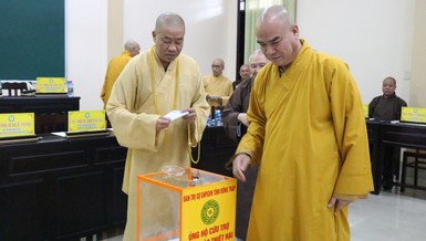 Chư tôn đức Ban Trị sự tỉnh tổ chức hội thu ủng hộ đồng bào bị thiệt hại nặng nề do bão lũ