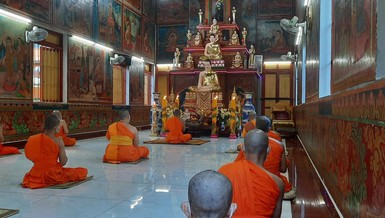 Chư Tăng chùa Candaransi bắt đầu mùa An cư Phật lịch 2565 - Ảnh: Hoàng Giang