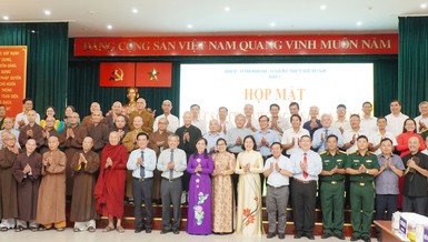 Quận ủy, UBND, UBMTTQVN Q.3 tổ chức họp mặt chức sắc, chức việc các tôn giáo trên địa bàn quận vào sáng nay, 18-10