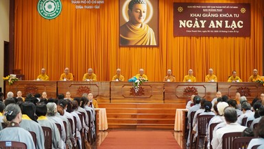 Lễ khai giảng khóa tu Ngày an lạc tại chùa Thanh Tâm (H.Bình Chánh, TP.HCM)