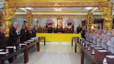 Chư tôn đức niệm Phật cầu gia hộ