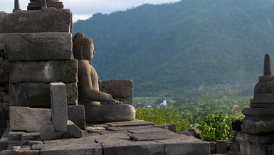 Cộng đồng cư sĩ Phật giáo sơ kỳ