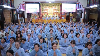 Khóa tu Kính mừng Phật đản - chủ đề “Ngày hoan hỷ” được tổ chức tại Quan Âm tu viện (Q.Phú Nhuận, TP.HCM)