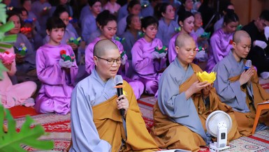 Lễ hoa đăng tưởng niệm, tri ân cha mẹ trong mùa Vu lan - Báo hiếu Phật lịch 2569 tại Quan Âm tu viện (P.Cầu Kiệu, TP.HCM)