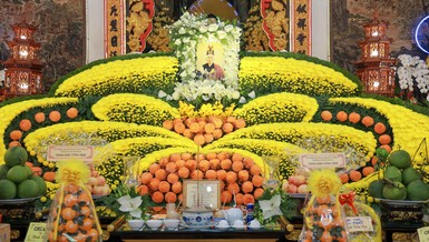 Giác linh đài Trưởng lão Hòa thượng Thích Hải Tràng được tôn trí tại chánh điện tổ đình Phổ Quang (P.Cầu Kiệu, TP.HCM) - Ảnh: Nguyên Tài/BGN