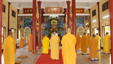 Chư Tăng làm lễ tác pháp an cư tại tổ đình Tịnh Độ